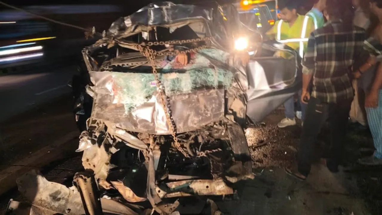 Mathura road accident